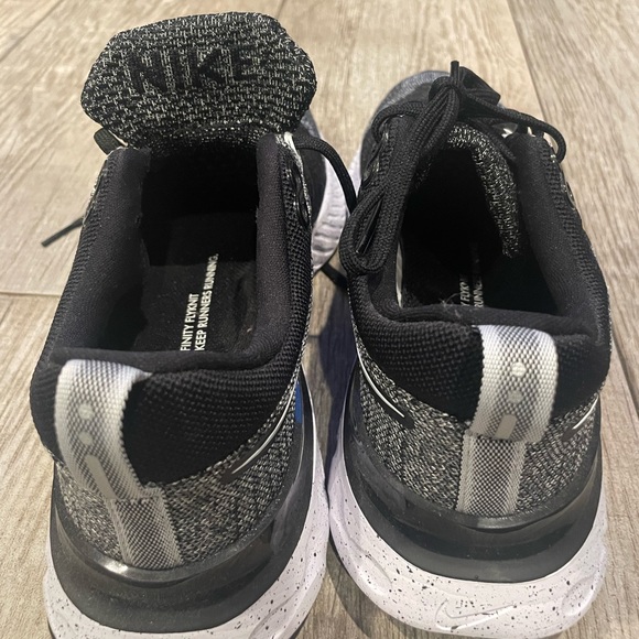 NEW- Nike React Infinity FlyKnit Running Shows - Picture 7 of 9